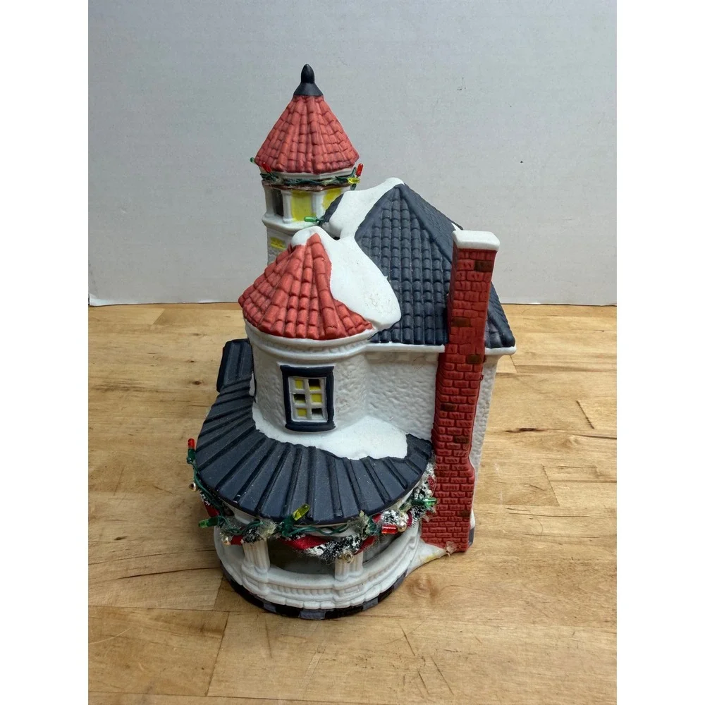 NOMA Christmas Village House 1997 White Victorian Hand Painted Ceramic Decor
